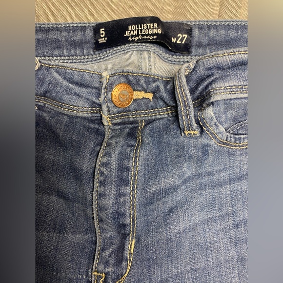 American Eagle Skinny Jeans - Picture 3 of 3